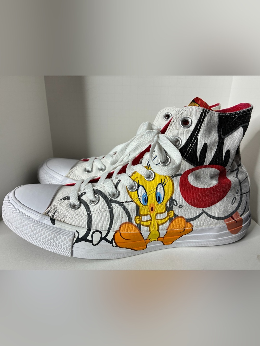 Looney Tunes Sylvester & Tweety Bird Converse - Picture 4 of 10